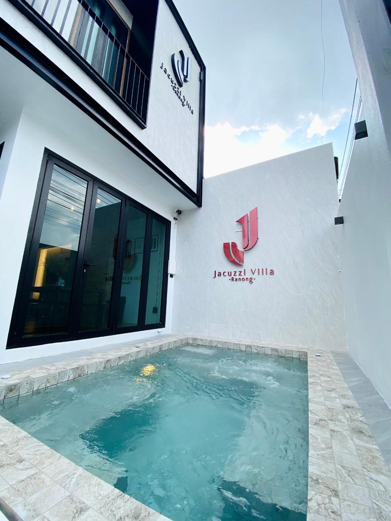 J Jacuzzi Villa Ranong Exterior photo