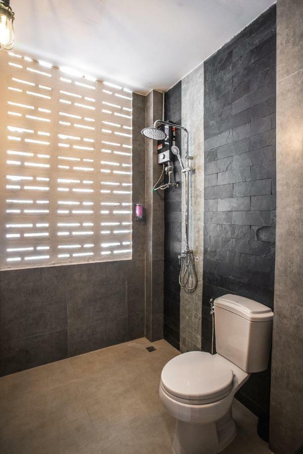 J Jacuzzi Villa Ranong Exterior photo